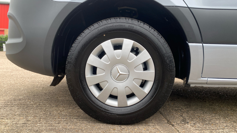 Mercedes-Benz Sprinter 315Cdi L2 Diesel Rwd 3.5t H2 Pro Van